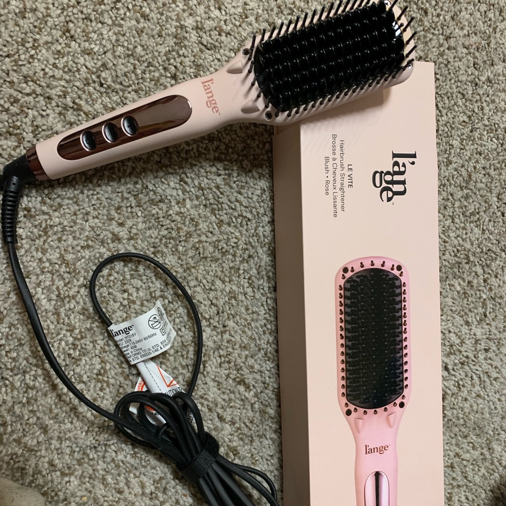 Lange brush straightener.